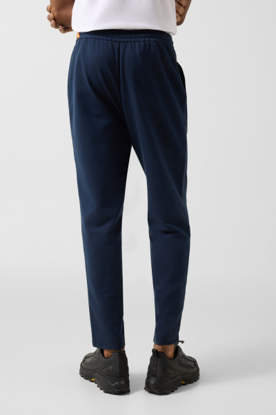 14403697_445_02