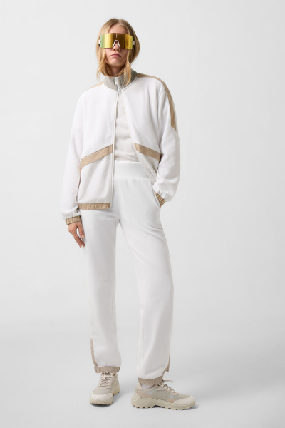 14909699_732_03 14909699_732_03