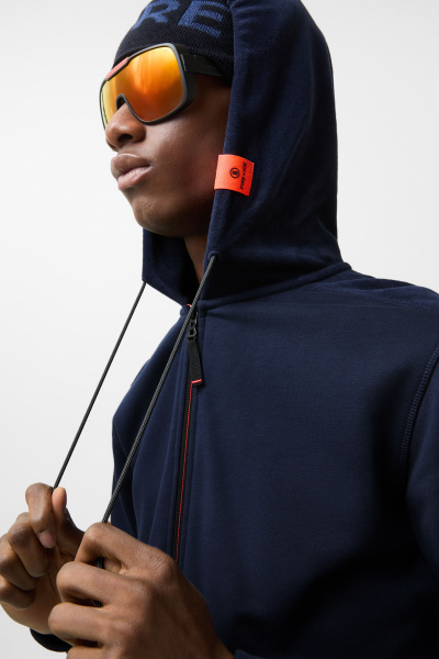 84328517_445_03 84328517_445_03