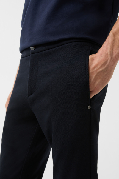 18489447_464_04 18489447_464_04