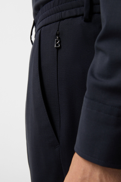 18259695_464_04 18259695_464_04